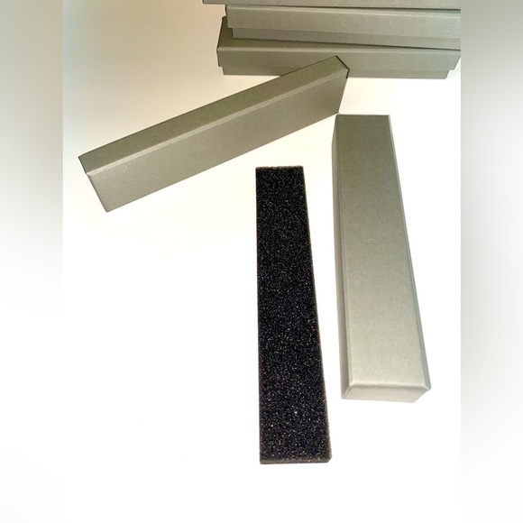 WHOLESALE | 5 pack of Long JEWELRY BOXES | Cardboard & Black Sponge Padding - Picture 6 of 14